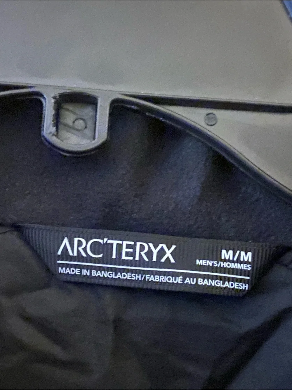 Arc'teryx Atom LT Men's Jacket Size MED Black Lightweight Insulated Full Zip